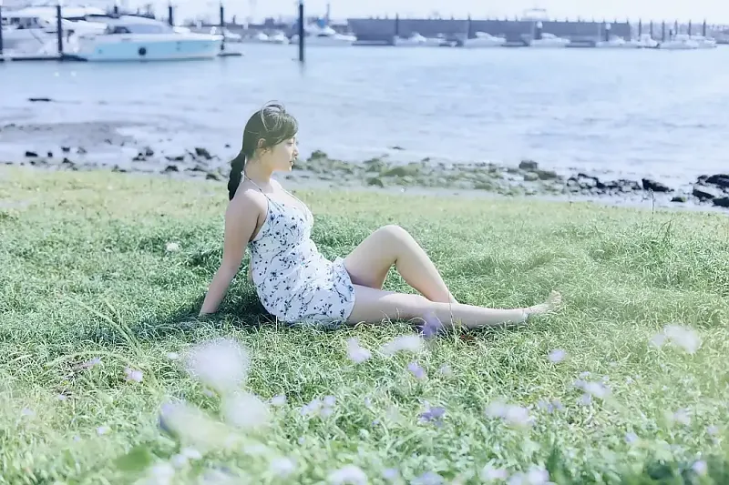 사와 미사키, FRIDAY Monthly Girl.050 완전 미발표 100컷 Set.01